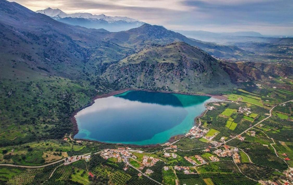 Korissia With Lake View Kournás 외부 사진