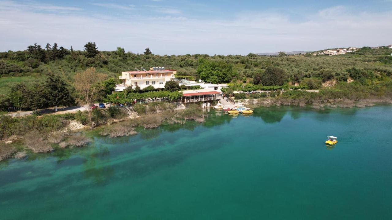 Korissia With Lake View Kournás 외부 사진