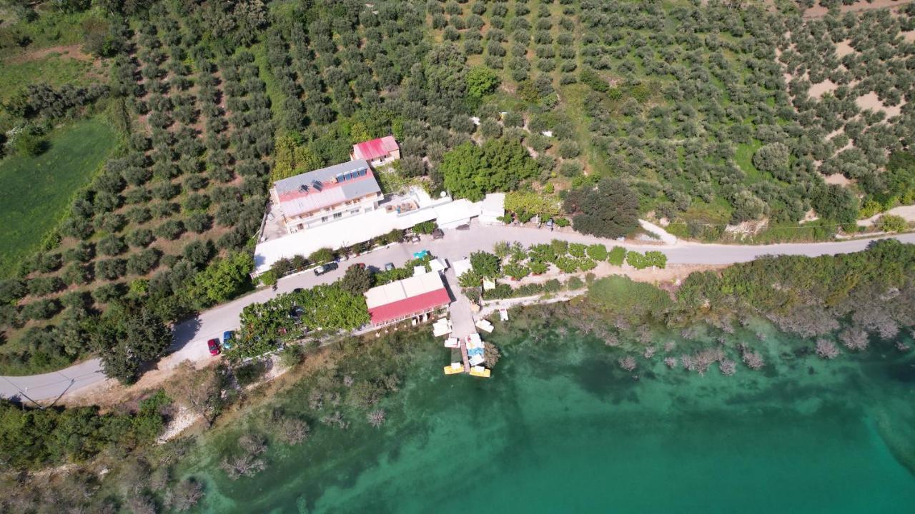 Korissia With Lake View Kournás 외부 사진