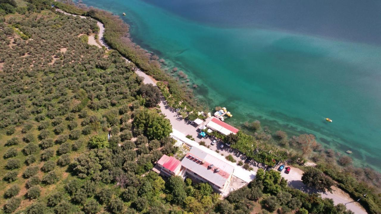 Korissia With Lake View Kournás 외부 사진